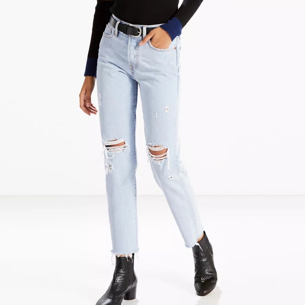 Levi’s Wedgie Fit Jeans sz 25 - Kiss Off - light wash 100% cotton
